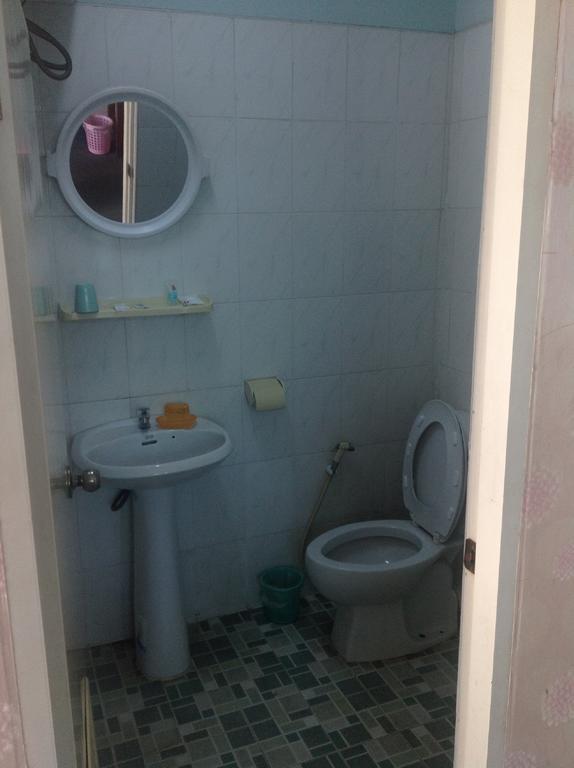 Hotel Glory Янгон Экстерьер фото